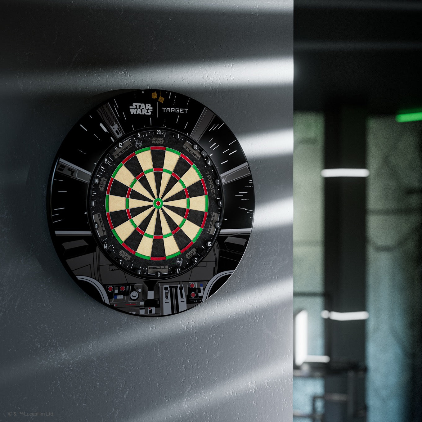 Target - Star Wars Millennium Falcon Dartboard Surround - Bundle